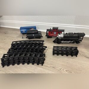 NEW Lionel Snoopy Railways Railroad G-Gauge Train Set Model 7-11489 NO REMOTE